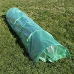 WILTEC Serre Sol Tunnel 300x65x45cm Avec Film Grillagé PE De Protection Des Semis Intempéries Rayons UV